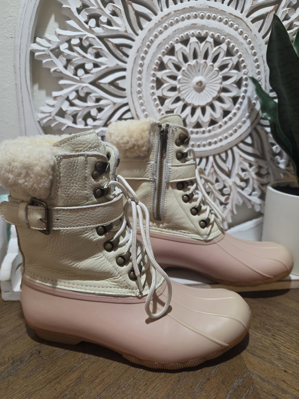 Sperry Cream and Blush Lace-Up Insulated Duck Boots Womens 7 - Picture 4 of 8